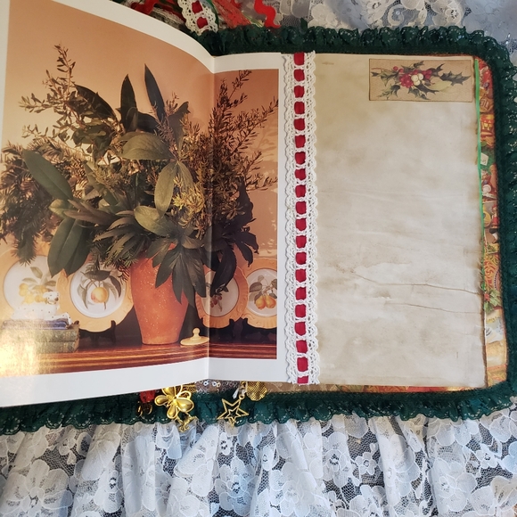 Christmas Junk Journal, Keepsake - Picture 4 of 16